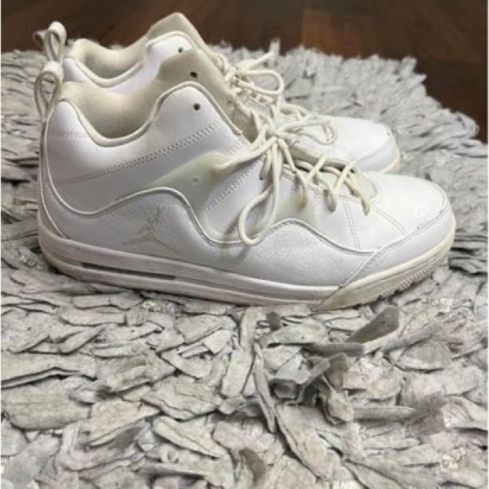 🚨SOLD🚨 Jordan Flight TR 97